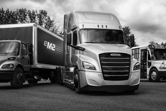 May 2021 | Velocity Truck Centers Completes Acquisition of Eagers Automotive Daimler Truck Business